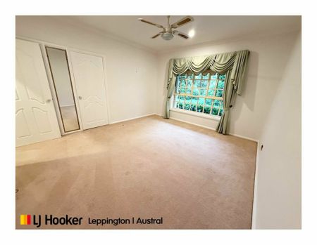 SPACIOUS RURAL 5 BEDROOM HOME - Photo 4