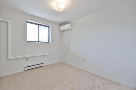 For Lease - 45 Bredin Parkway Unit# 305, Orangeville, Ontario - Photo 3