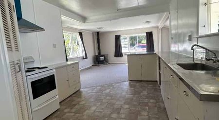 Peaceful Country Living in Central Tinui - Photo 5