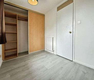 Frogmore Close, Slough, SL1 - Photo 6
