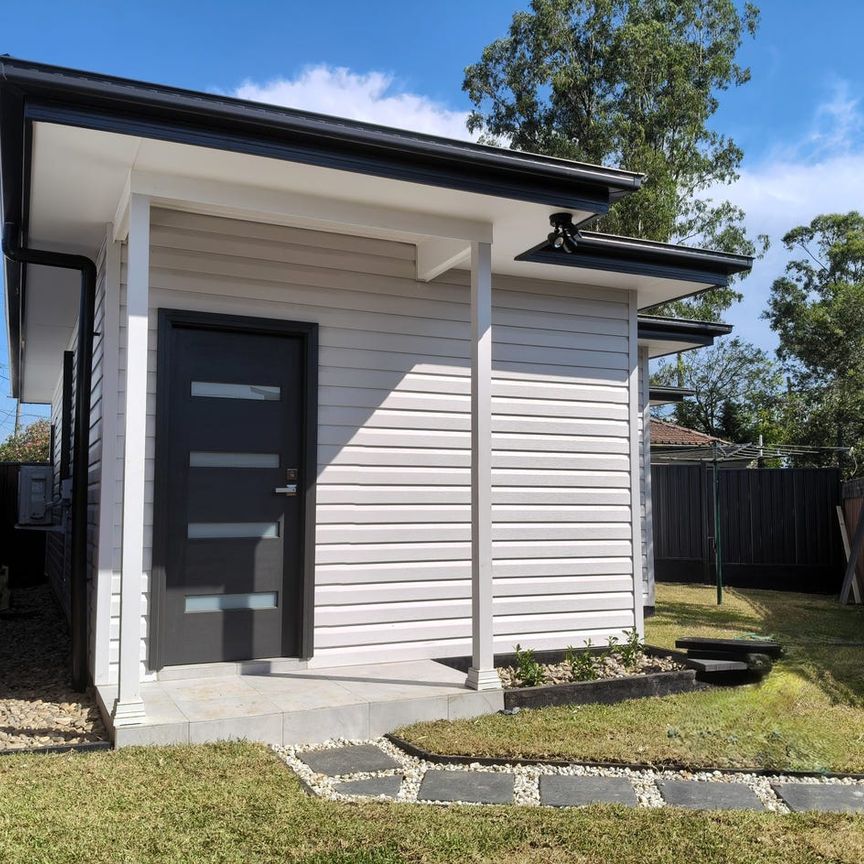 Brand New 2-Bedroom Granny Flat - Private Wilga St Entrance - Photo 1