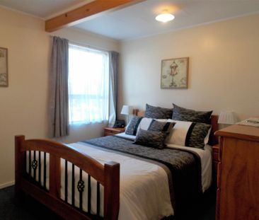 3 Bedroom - 2 Storey - Carport - Photo 4