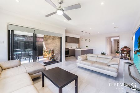 Ultra-Modern Family Home in the Heart of Marsden Park - Photo 3