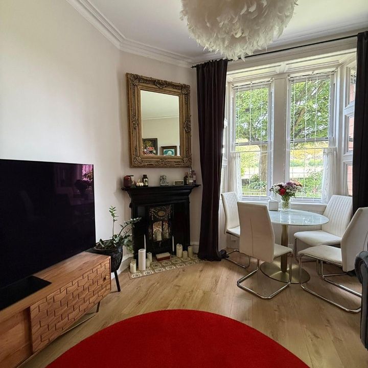 1 Bed Flat, Waverley Park, EH8 - Photo 1