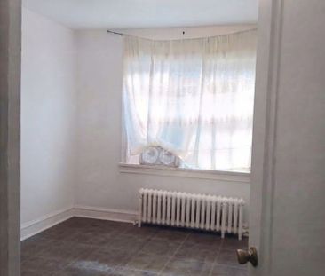 For Lease - 104 Twenty Fifth Street Unit# 2, Toronto, Ontario - Photo 6