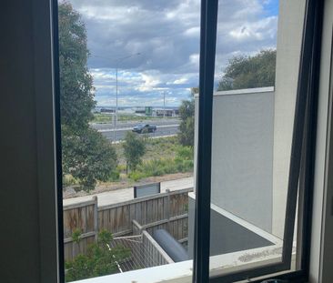 Cranbourne - Photo 2