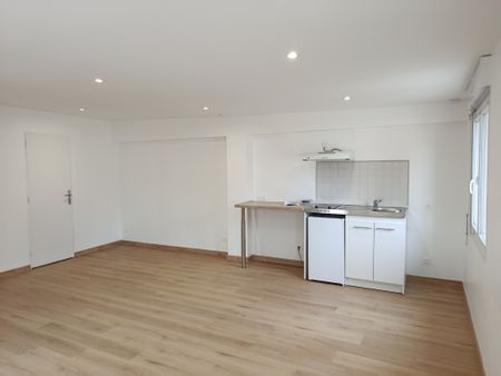 Location Appartement 2 pièces 49m² ORLEANS 45000 - Photo 2