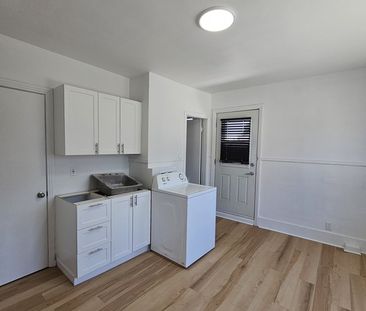 Jolie 2 1/2 Situé Au 154 Rue Alexandre - Photo 3