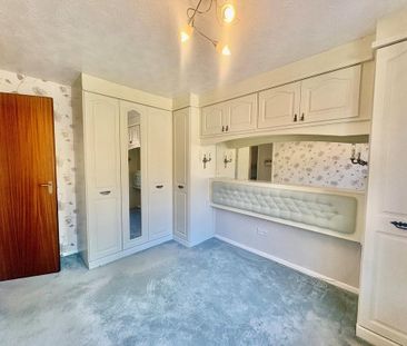 2 bedroom semi-detached bungalow to rent - Photo 4