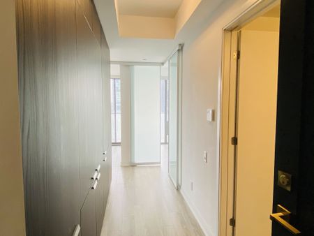 For Lease - 50 Charles Street Unit# 2001, Toronto, Ontario - Photo 2