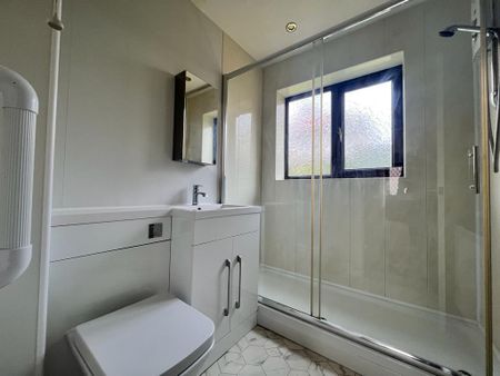 2 bedroom bungalow to rent - Photo 3