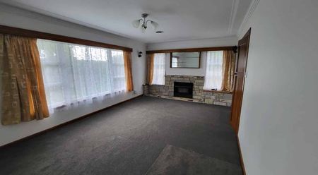 3 Bedroom Standalone House in Otahuhu - Photo 3