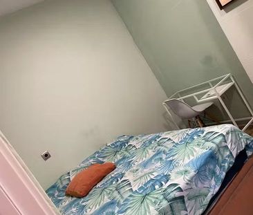 Carrer del Llobregat, L'Hospitalet de Llobregat, Catalonia 08904 - Photo 6