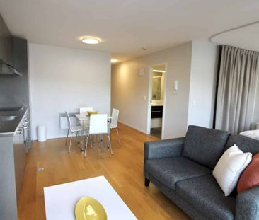 Modern 1 Bedroom Apartment - FURNISHED - Photo 2