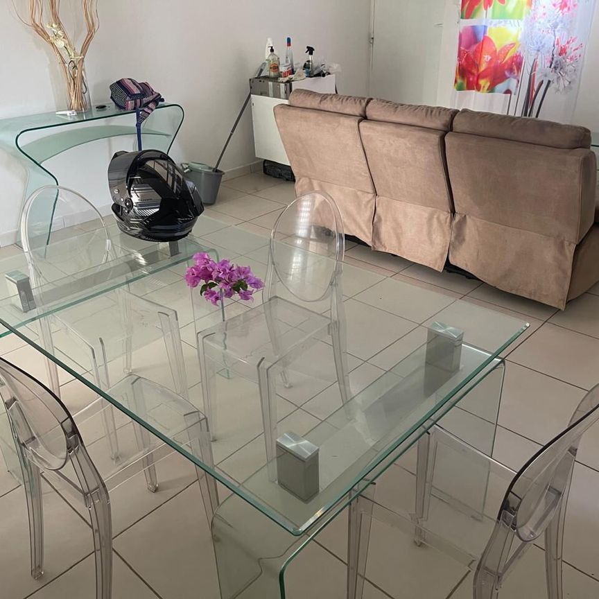 Location appartement 2 pièces, 45.95m², Fort-de-France - Photo 1