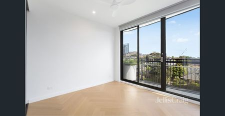 GLAMOROUS PENTHOUSE APARTMENT - Photo 5