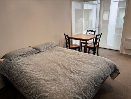 Auckland City Studio nr. Viaduct - Photo 5