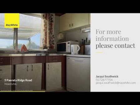 3 Bedroom beach house in Waiotahe - Photo 2