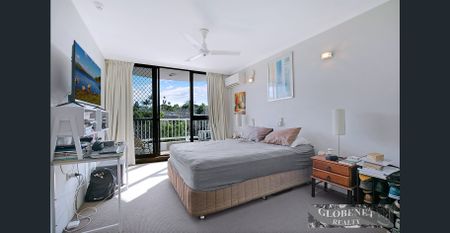 Spacious Apartment with River Views and Modern Amenities - Photo 2