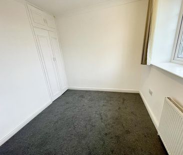 4 bedroom terraced house to rent - Photo 5