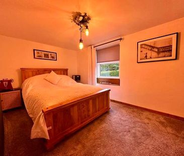 Town Lane, Charlesworth, SK13 - Photo 6