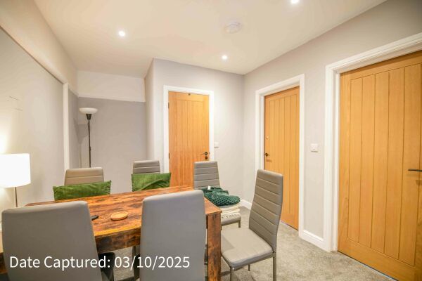 12a Lilac Avenue - Photo 1