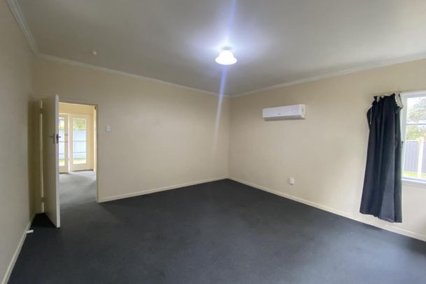 551 Tay Street, Hawthorndale - Photo 1