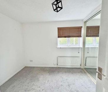 Mountbatten Place, Bedford, MK41 - Photo 3