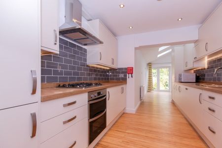 Valentia Road, Headington - Photo 5