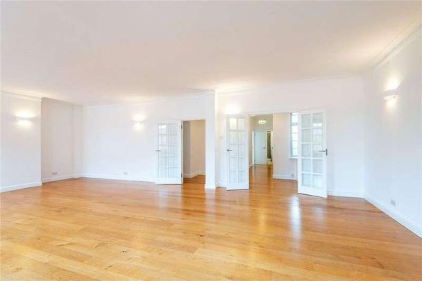 Eyre Court, Finchley Road, St John's Wood, London, NW8 - Photo 1