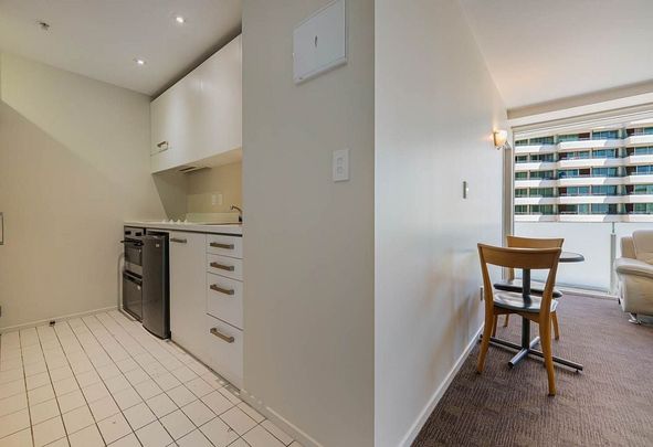 2 Bedroom apartment- fully furnished inside Hotel - Photo 1