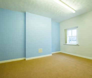 5 bedroom end of terrace house to rent - Photo 5
