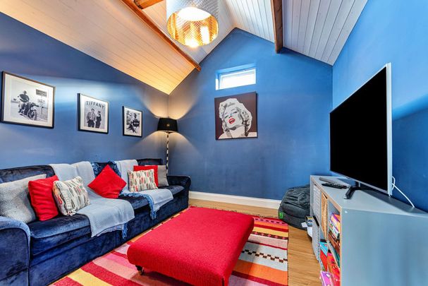 The Barn House - Photo 1