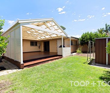 Spacious 3 Bedroom Family Home - Photo 2