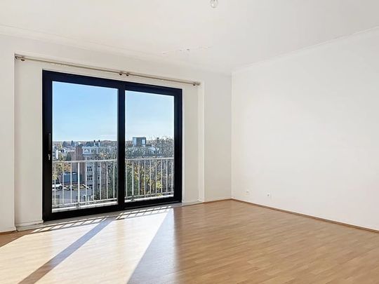 Appartement te huur - Photo 1