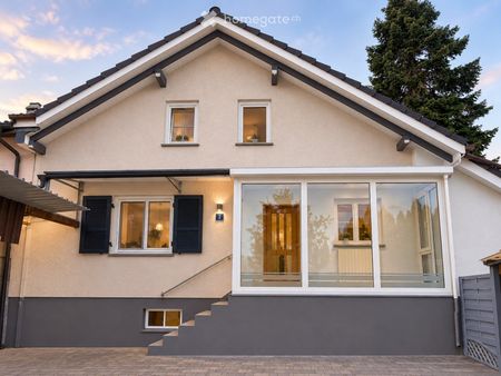4.5 Zimmer Oase mit grossem Garten - Photo 2