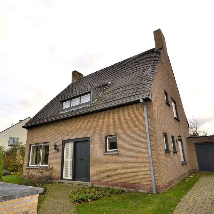 Vrijstaande woning met tuin - Photo 1