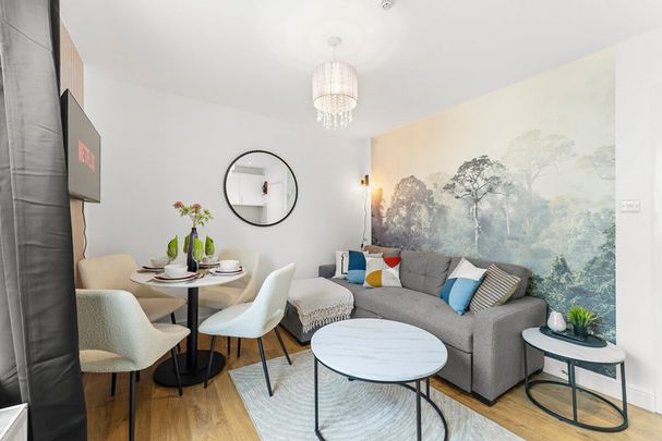 Upper St James's Street - Photo 1