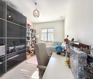Poplar Road, Esher, KT10 - Photo 3