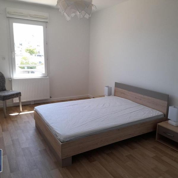 Location Appartement 2 pièces 59m² ST PRIEST EN JAREZ 42270 - Photo 1