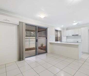 “Private and Modern Three Bedroom Townhouse” - Photo 2