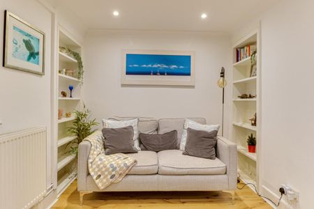 2 bedroom terraced house to rent - Photo 3