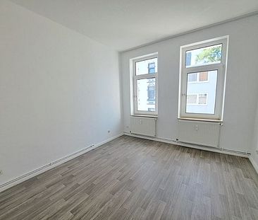 Geräumige 3-Zimmer-Wohnung mit Balkon in Bremerhaven-Lehe! - Photo 5