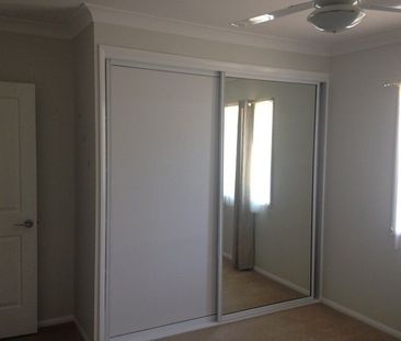 Spacious haven with a view! - Photo 5