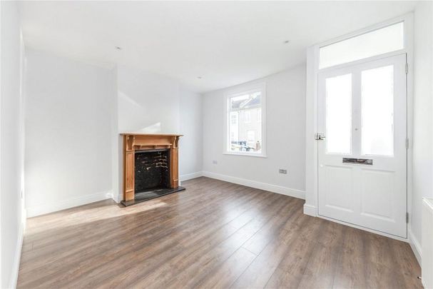 2 bedroom terraced house to rent - Photo 1