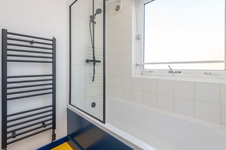 3 Bed Flat, Harold House, E2 - Photo 2
