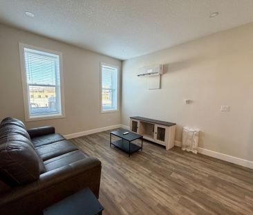 For Lease - 537 Talbot Street Unit# 3, St. Thomas, Ontario - Photo 2