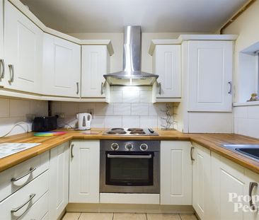 APT 1, 12 Allworthy Avenue, Belfast, BT14 6BU - Photo 5
