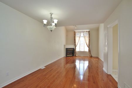 For Lease - 30 BISHOPS MILLS Way, Kanata, Ontario - Photo 2