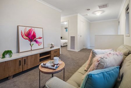 Location Perfect! - Photo 2